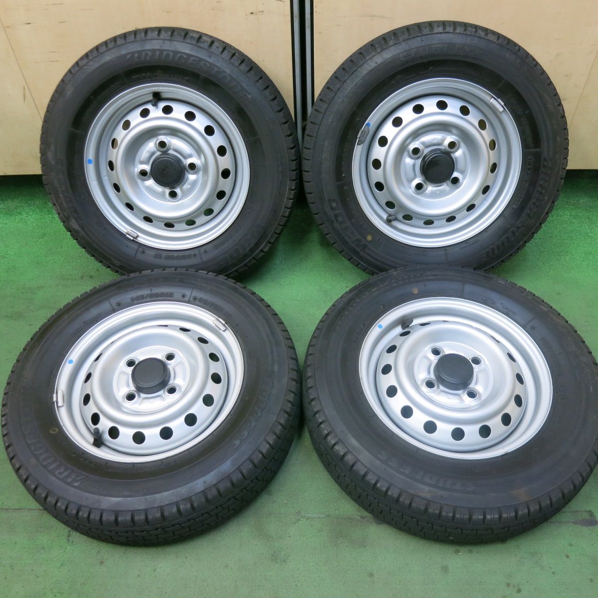 キレイ 21年 スタッドレス 145 80R12 80 78N ブリヂストン W300 スチール ホイール 12インチ PCD100 4H 5091802SKス