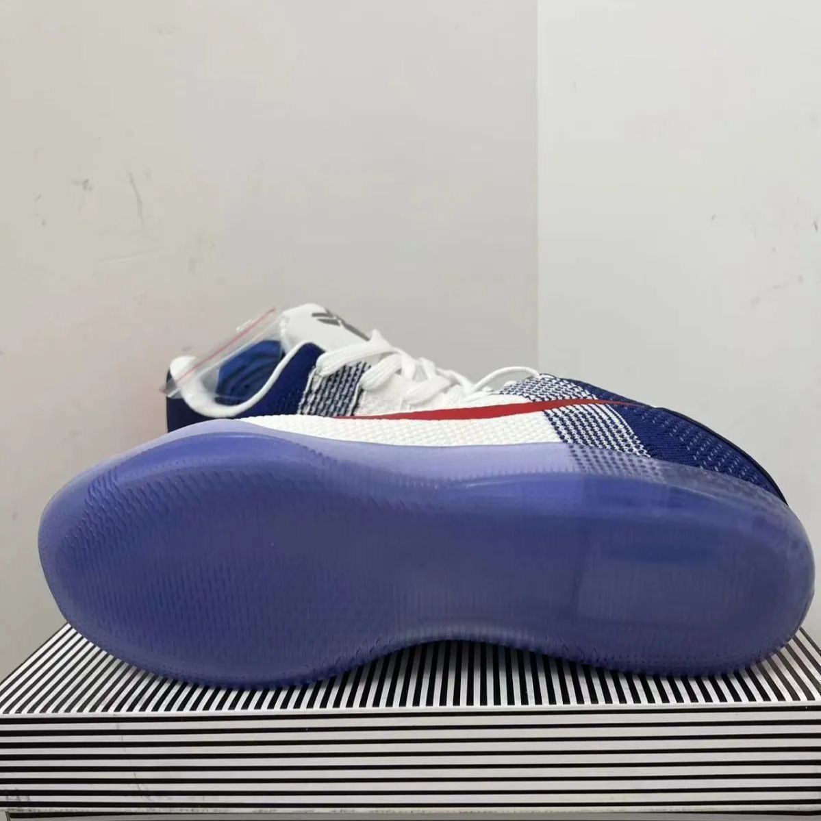 新品未使用 ナイキ Nike Kobe 11 Elite Low USA スニーカー