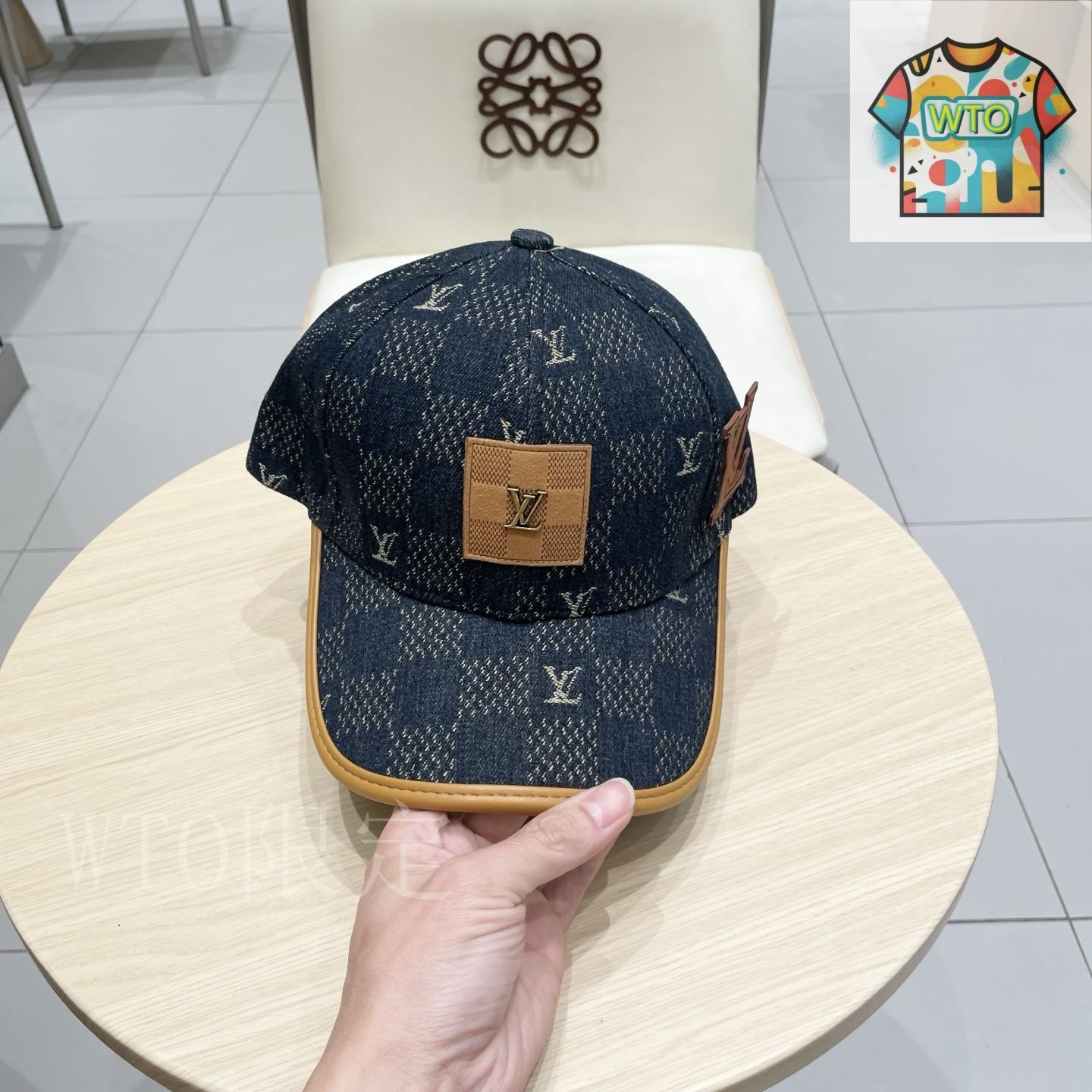 Louis Vuitton ベースボールキャップ ベージュ LV Iconic Cap S00 - Women - Accessories | LOUIS VUITTON ®