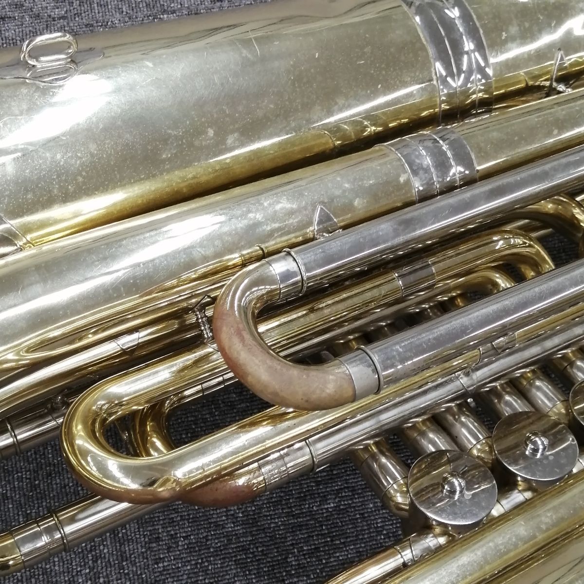 TUBA チューバ