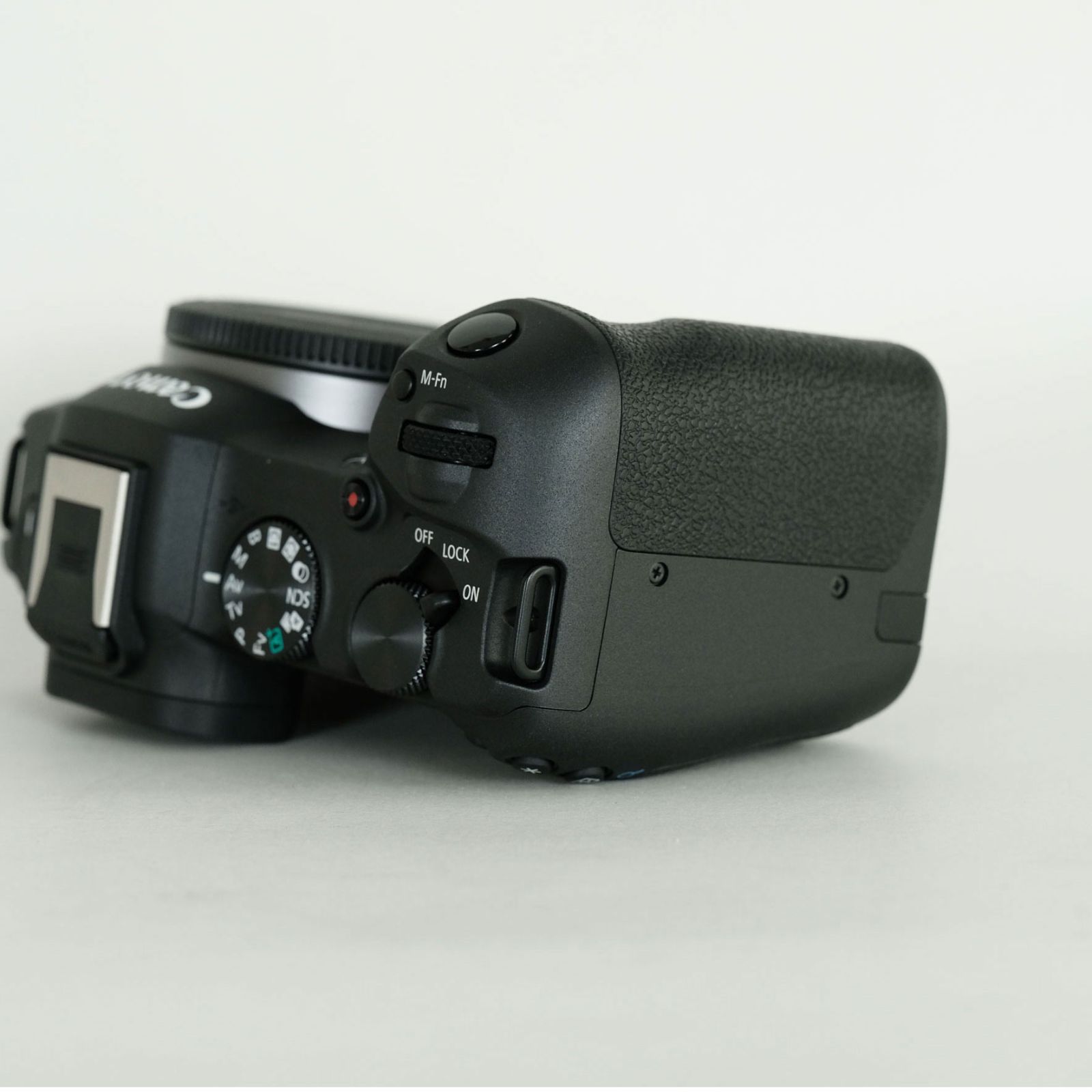 極美品｜シャッター数1,000回以下] Canon EOS R8 [ボディ] / キヤノン