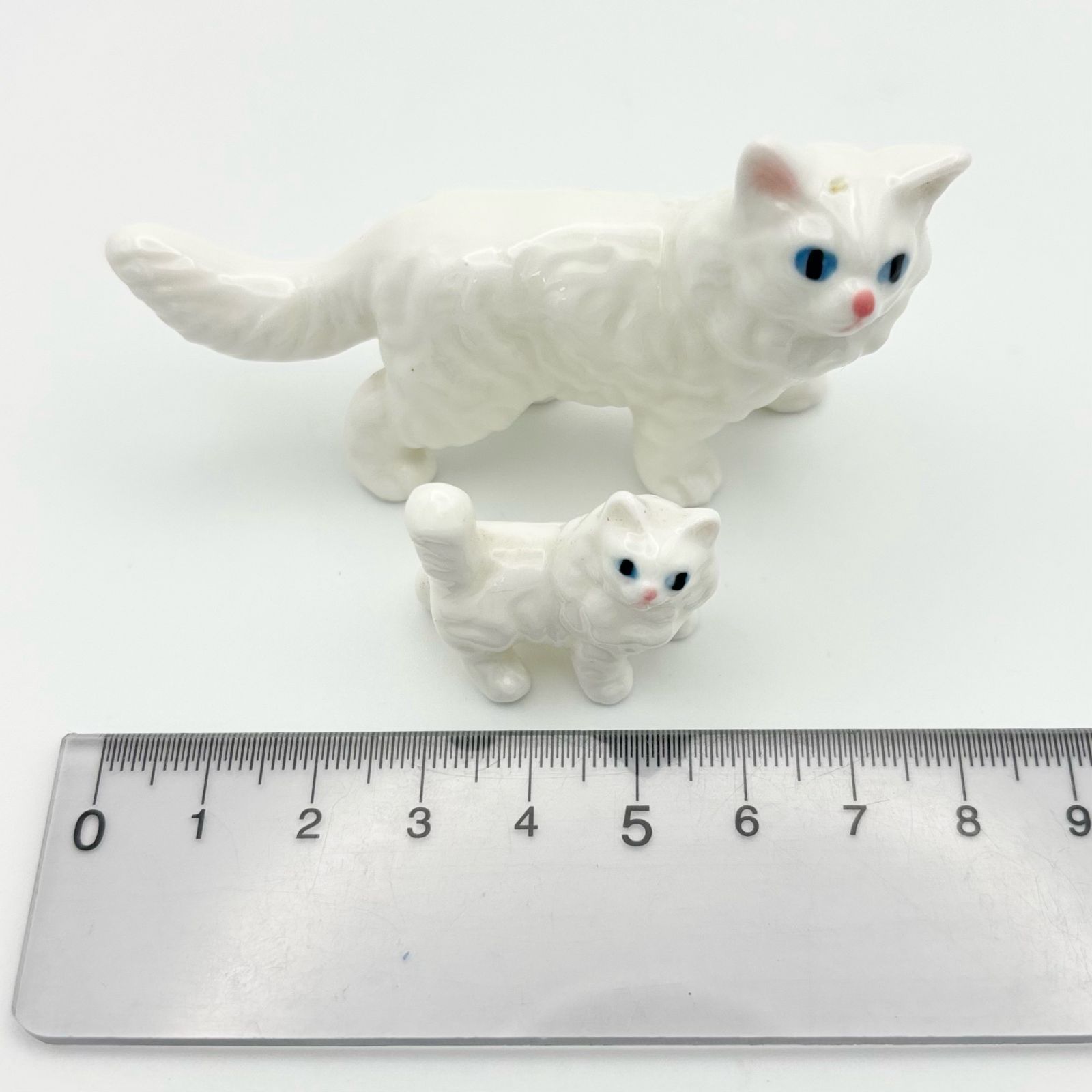 ねこ フィギュリン ミニチュア 陶器製 置物 猫 親子 オブジェ - メルカリ