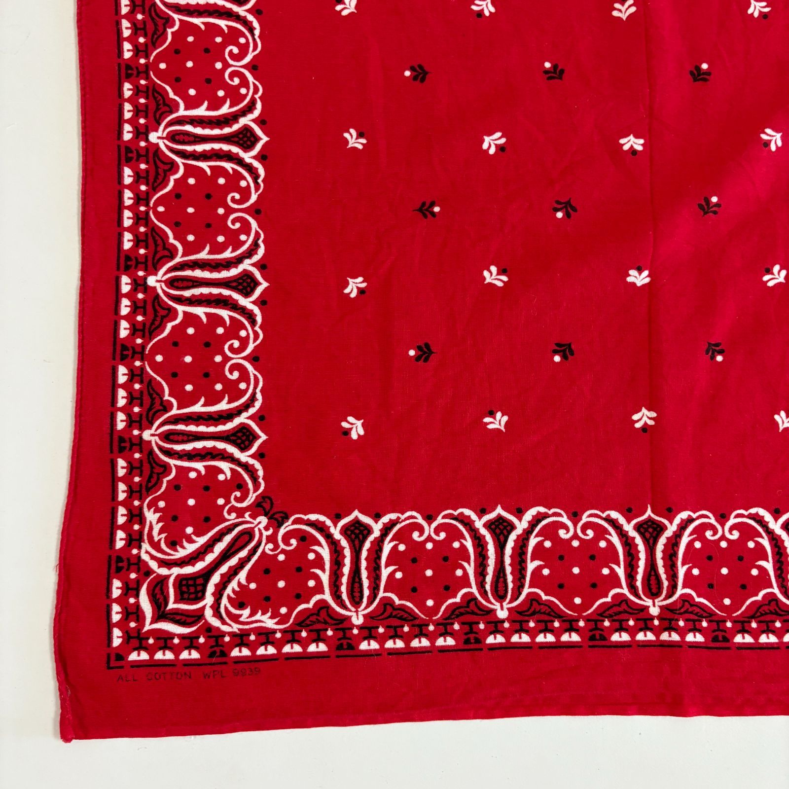 50s ヴィンテージバンダナ タイガー 虎 レアカラー USA製 VINTAGE WPL9939 虎 タイガー 40s 50sヴィンテージ バンダナ 赤 RED