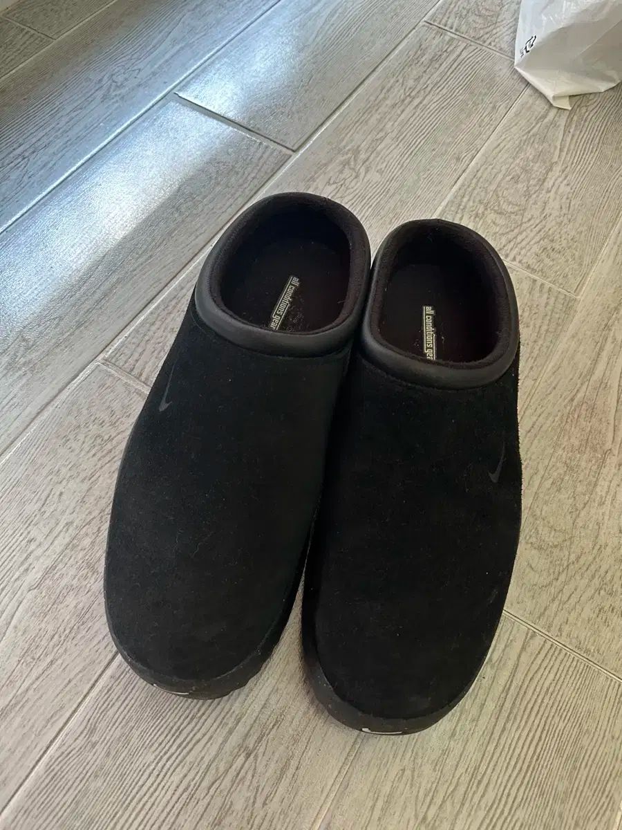 NIKE ナイキ ルーファス ACG スリッパ 285 黒