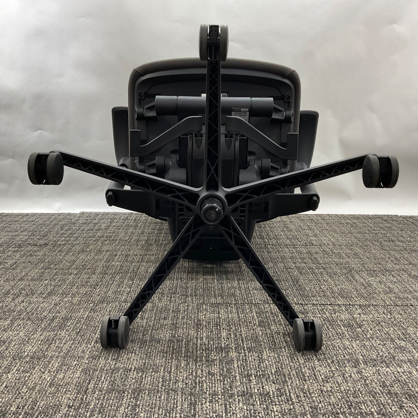 ITOKI イトーキ Celeeoセレーオ 清掃済み 動作良好!! MARWIL-DEMENAGEMENTS_CH