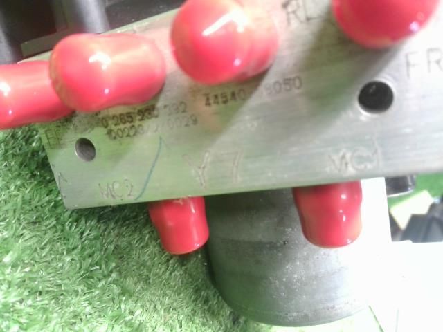 DBA-GGH25W ABSアクチュエーター