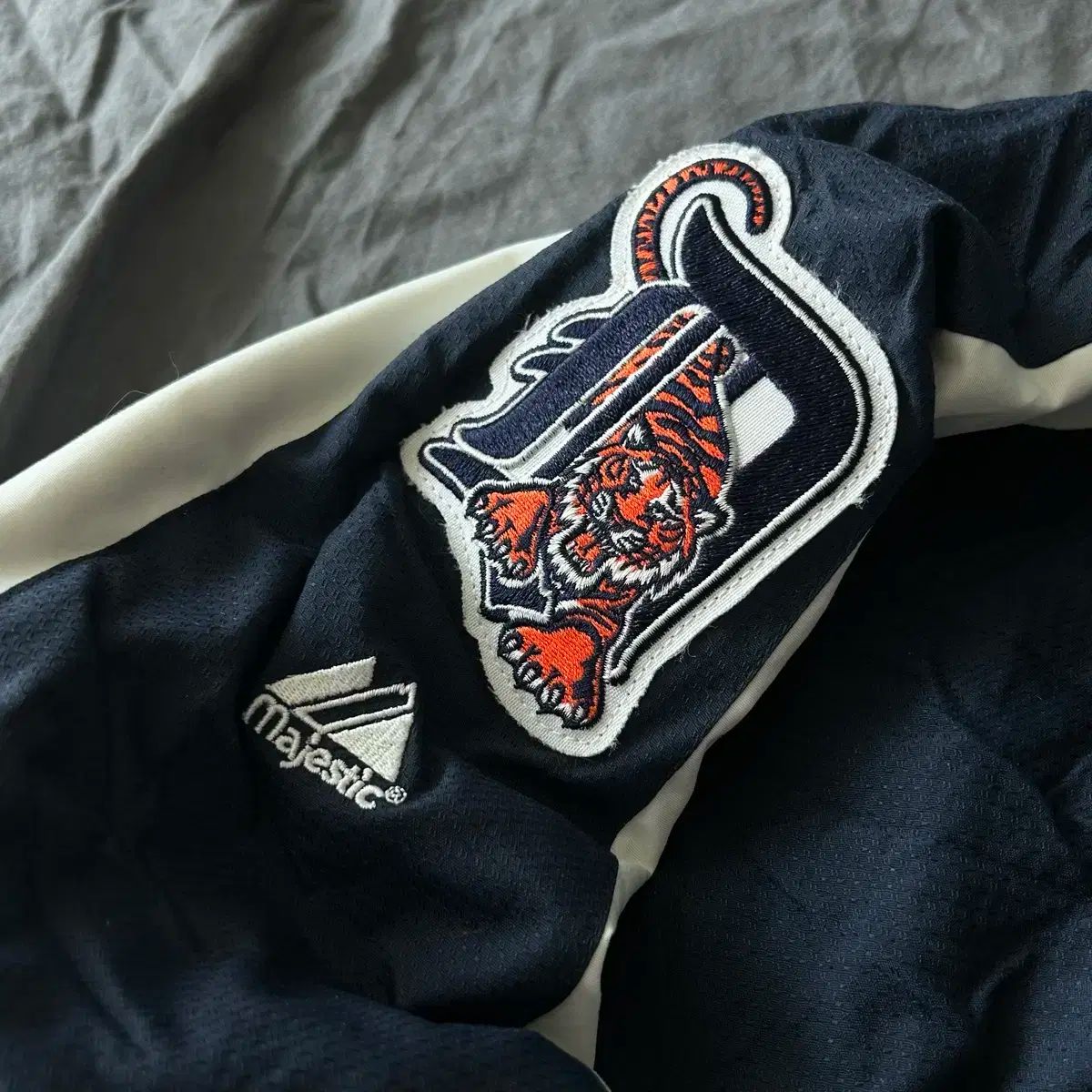 沼田翔平【実使用】サイン入りユニホーム　色紙付き MUUSEO スポーツ 沼田翔平【実使用】サイン入りユニホーム 色紙付き