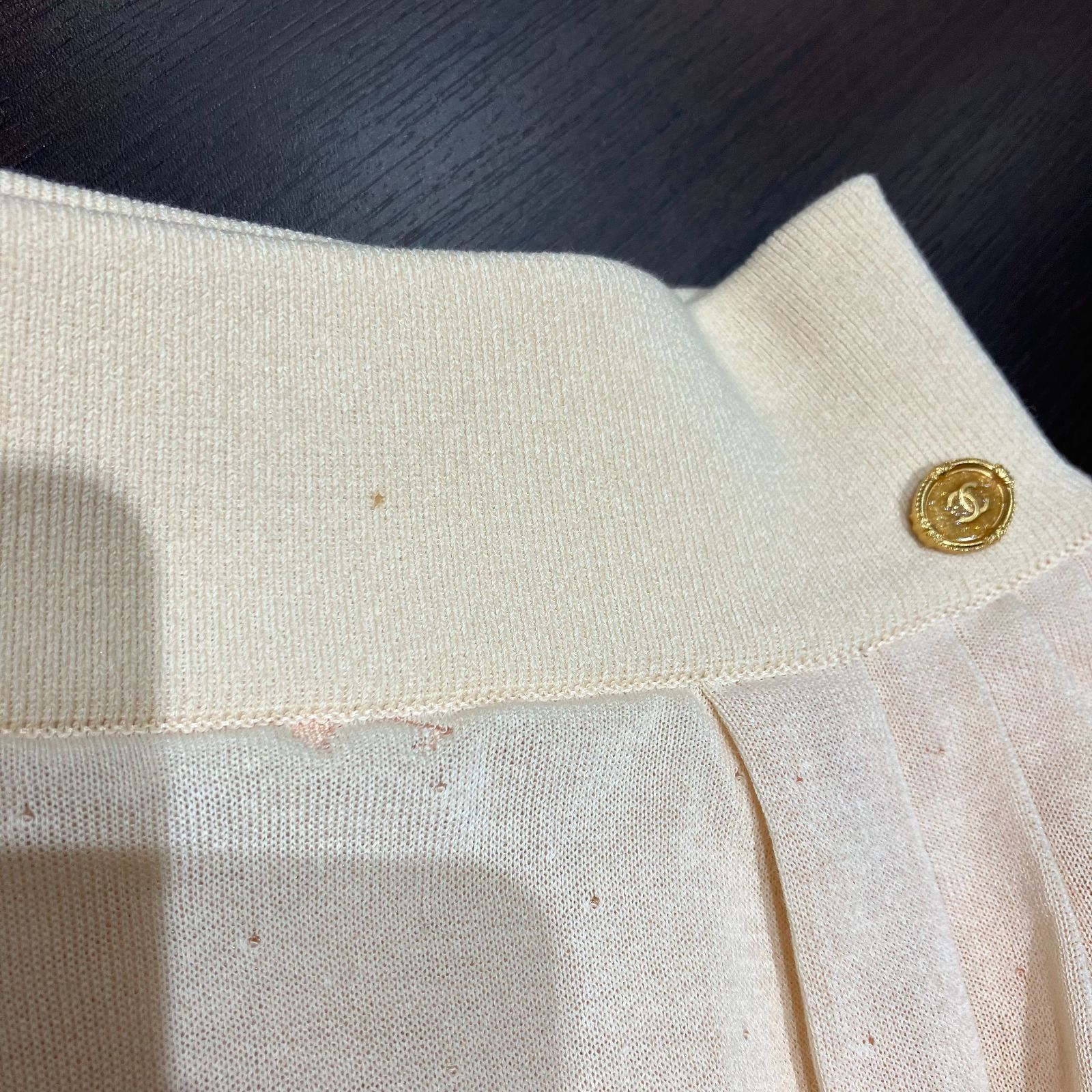 ひざ丈スカート