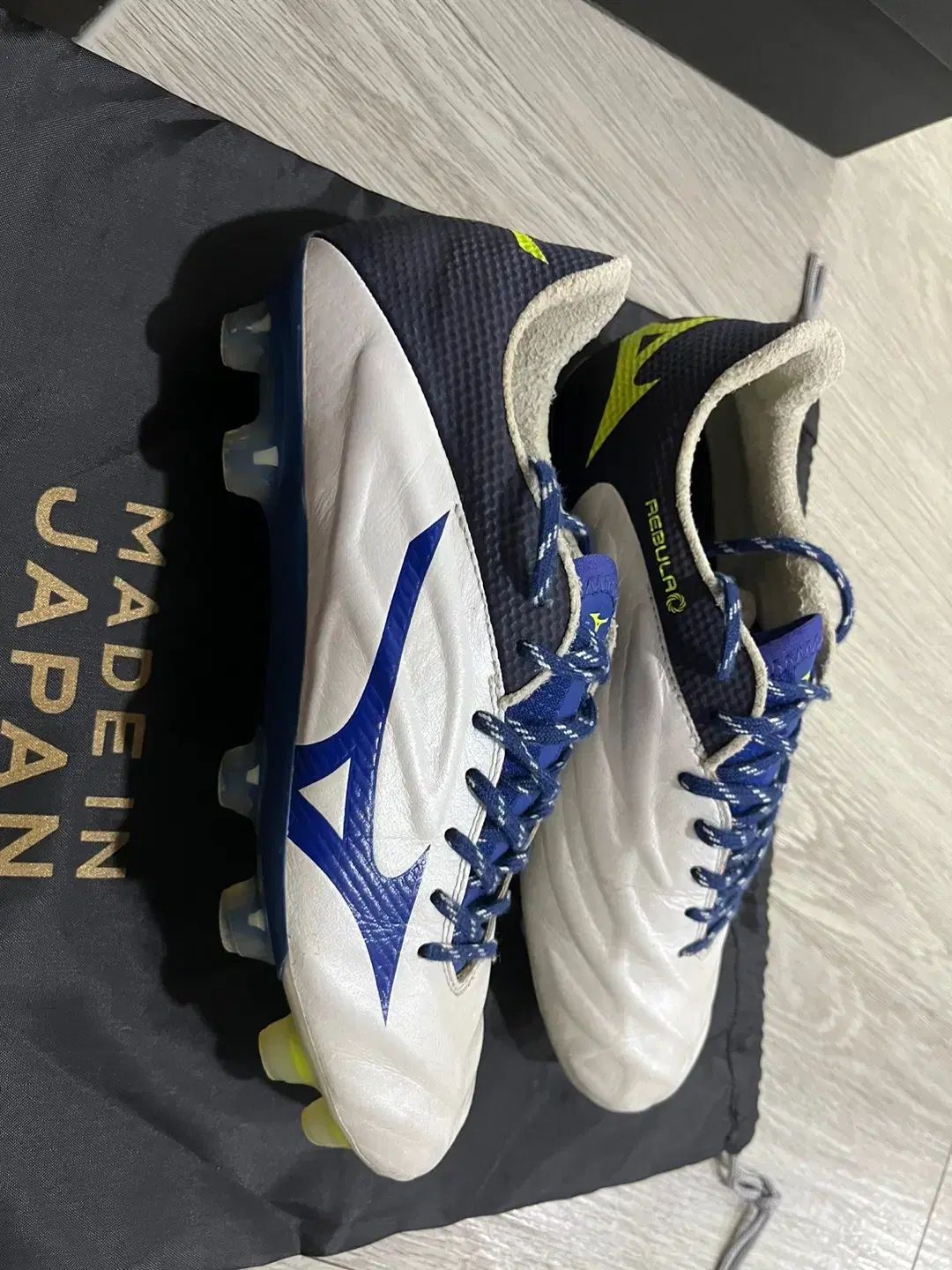 Mizuno レビュラ2V1 Japan カンガルー25.5 ブラック/ゴールド ミズノ