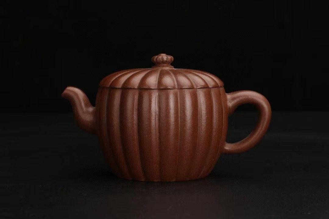 中国古玩 ・原鉱紫泥・宜興紫砂壺・紫砂手彫・茶壺・ 酒壺 ・ 急須