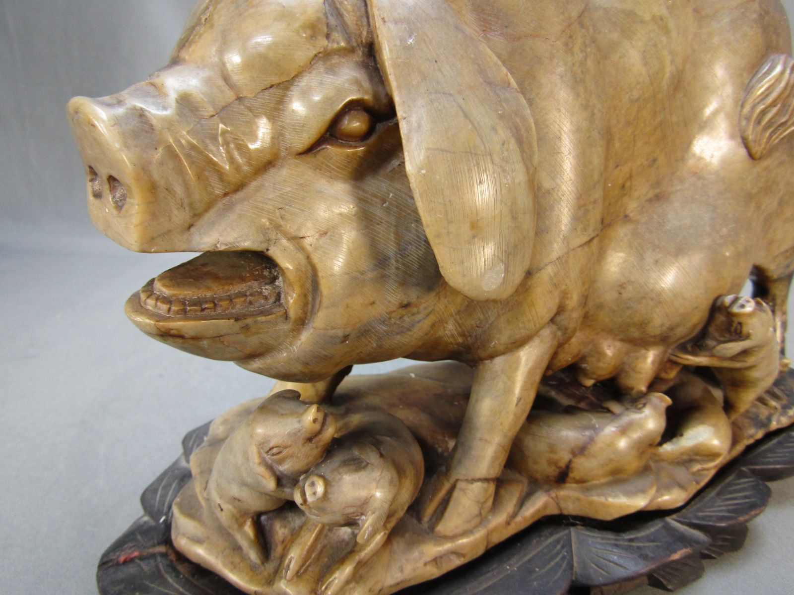 天然石 彫刻 「豚親子」 6.6kg 置物 中国美術 - メルカリ