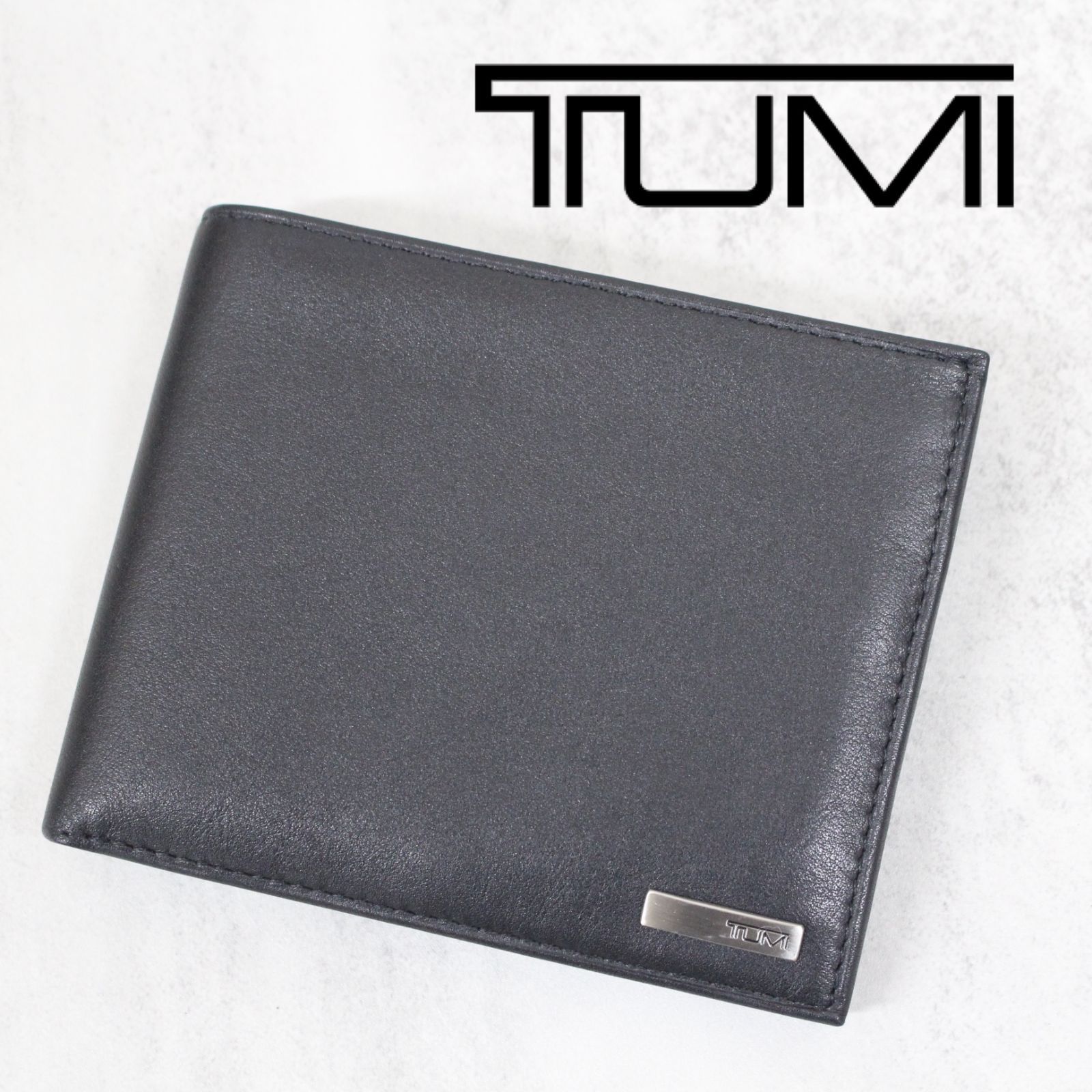 美品 TUMI 二つ折り財布 - 小物