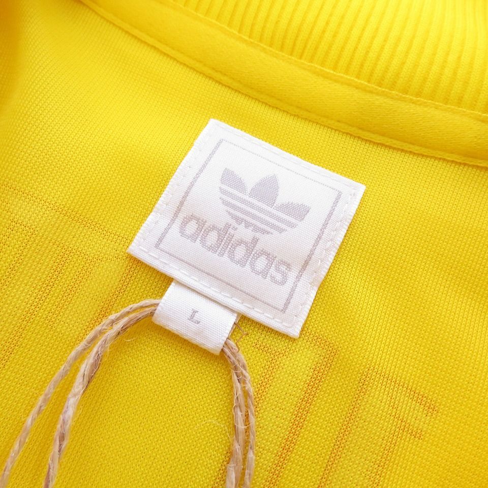アディダス adidas トラックジャケット ジャージ ブータン代表 バック
