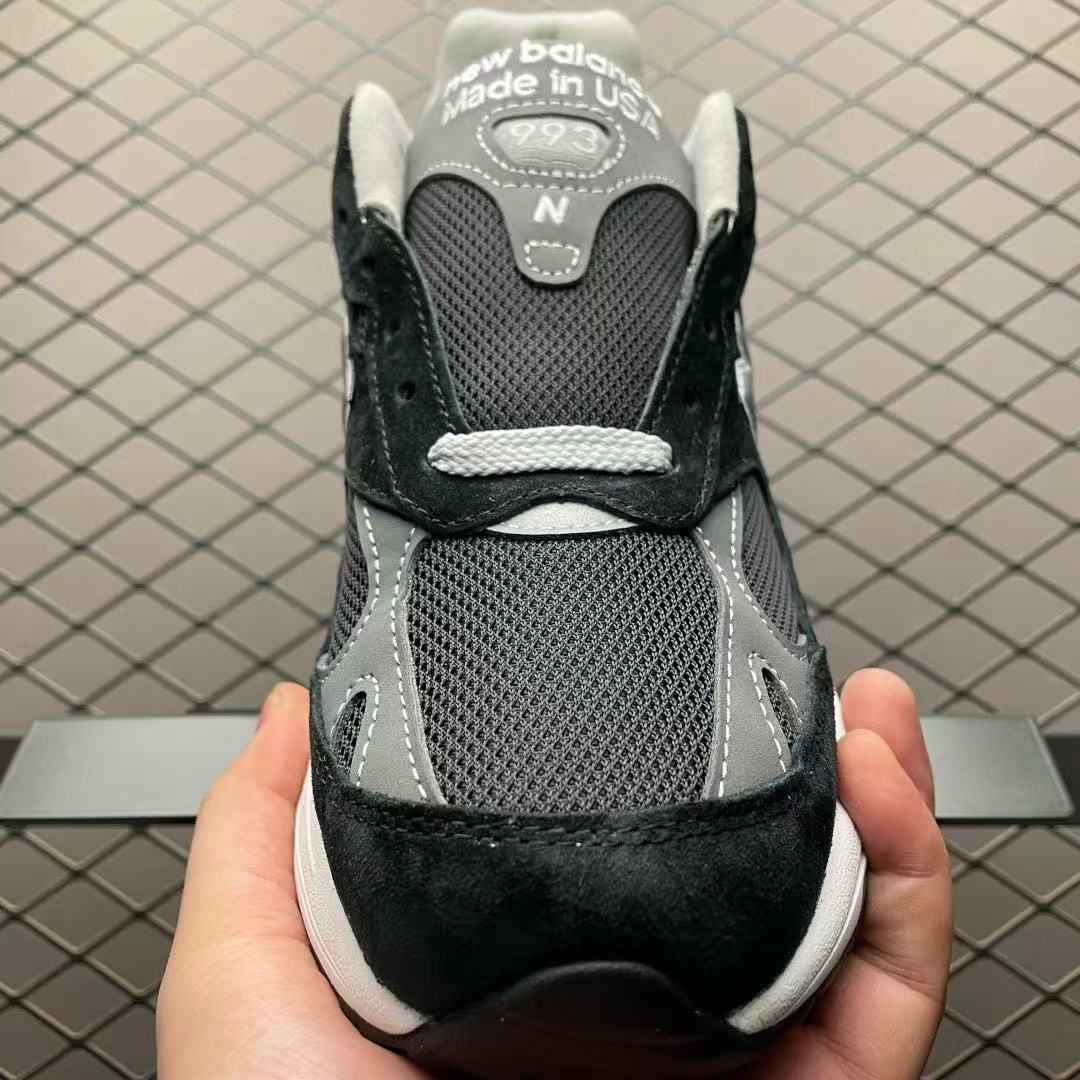 New Balance ニューバランス スニーカー ブラック MR993BK - メルカリ
