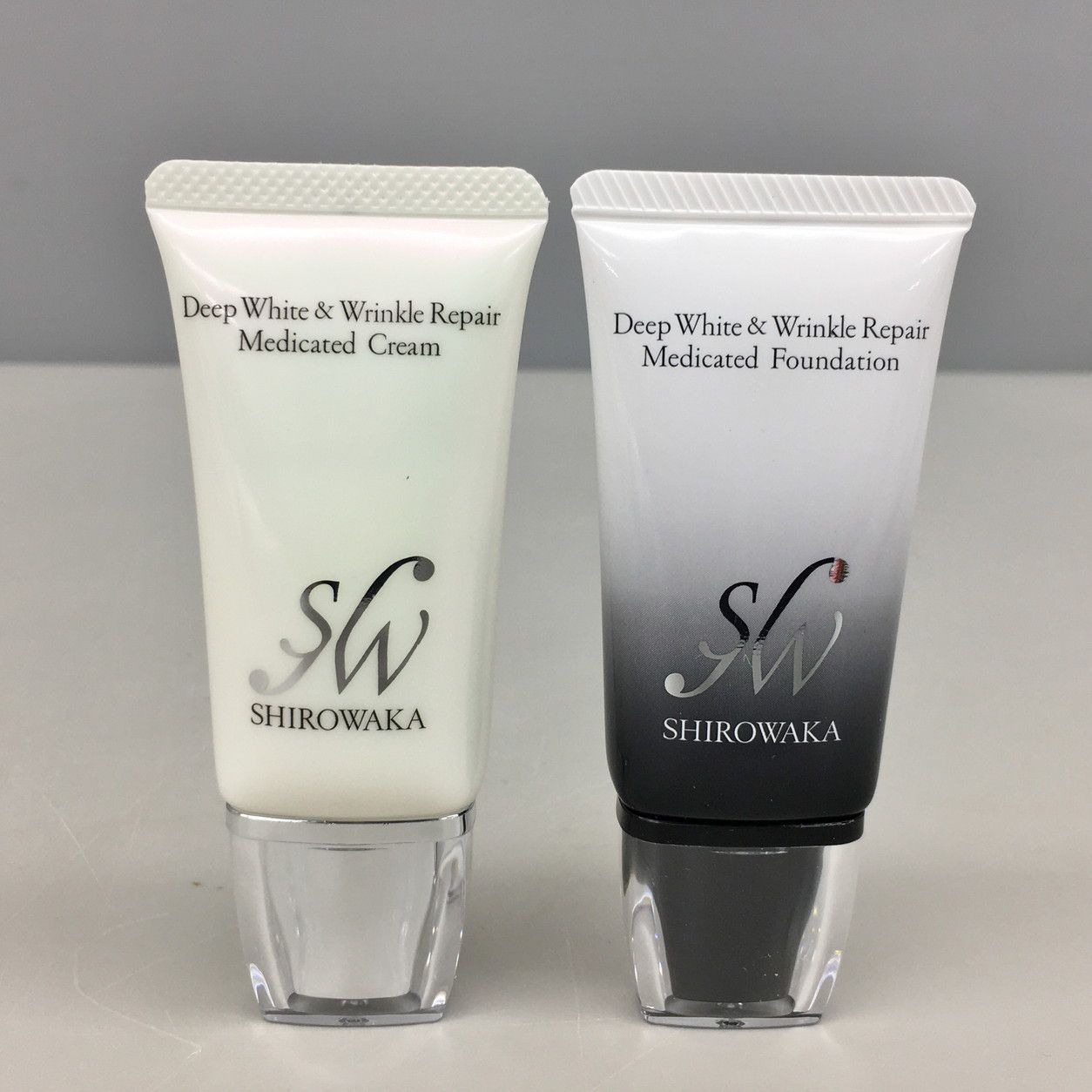 ⭐️キレイ⭐️新品未開封⭐️ シロワカ ファンデーションとクリーム