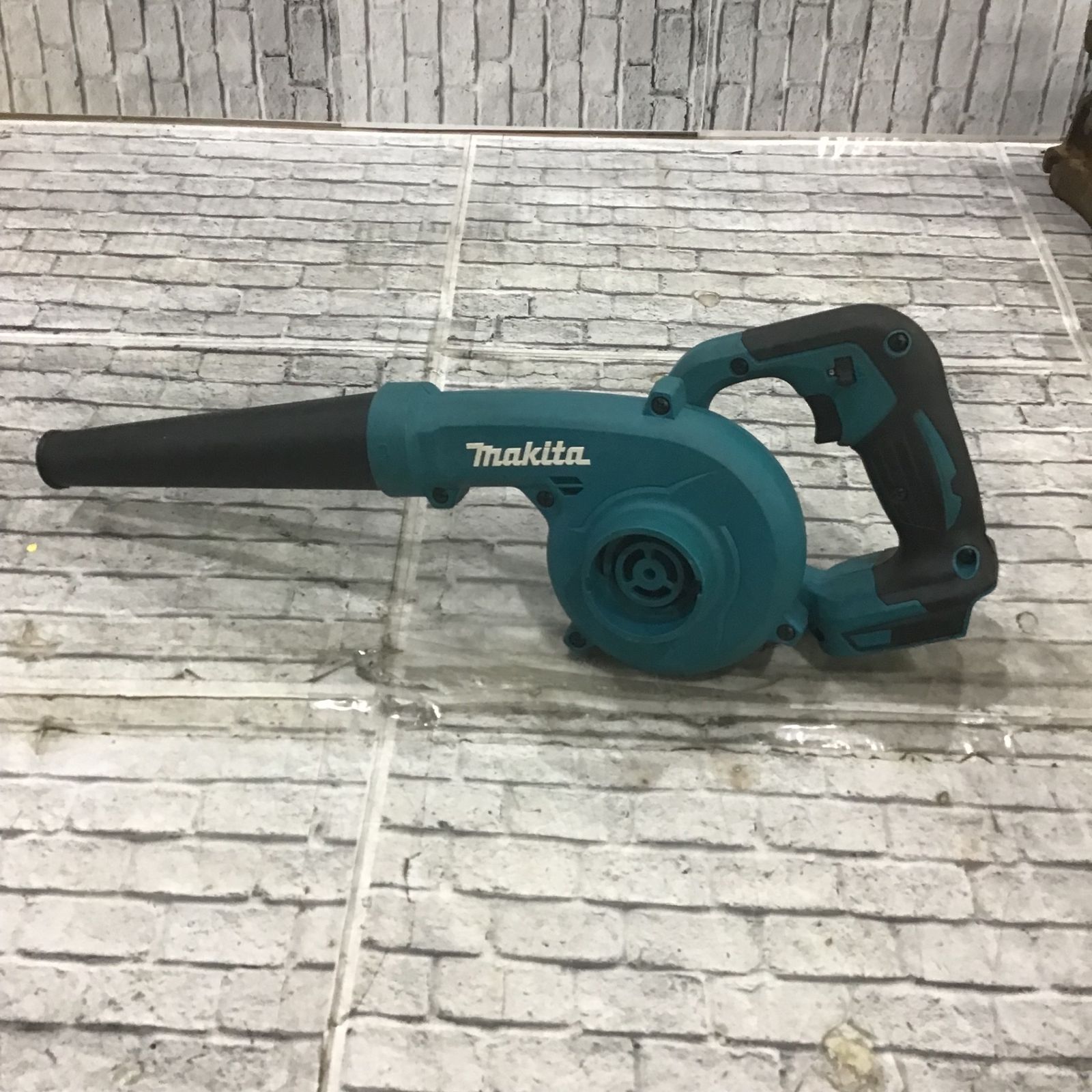 マキタ(makita) コードレスブロワ UB185DZ【川口店】