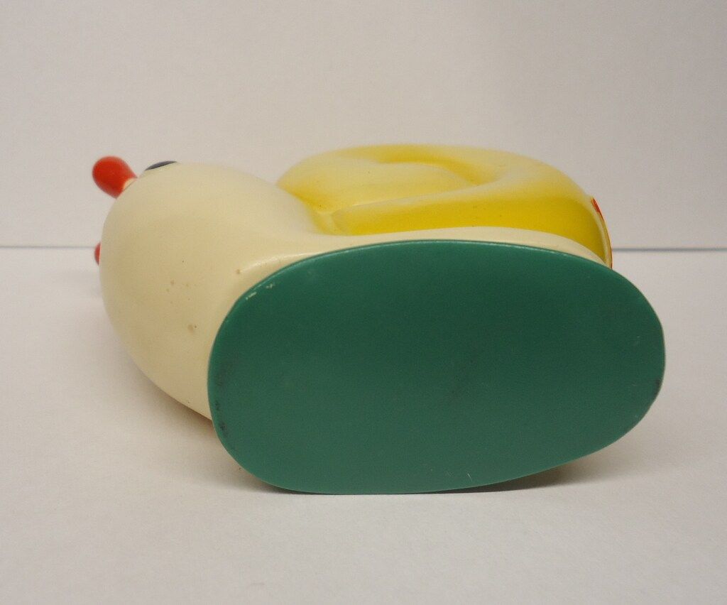  ちゅうしん ソフビ貯金箱 カタツムリ 黄色 その他 おもちゃ