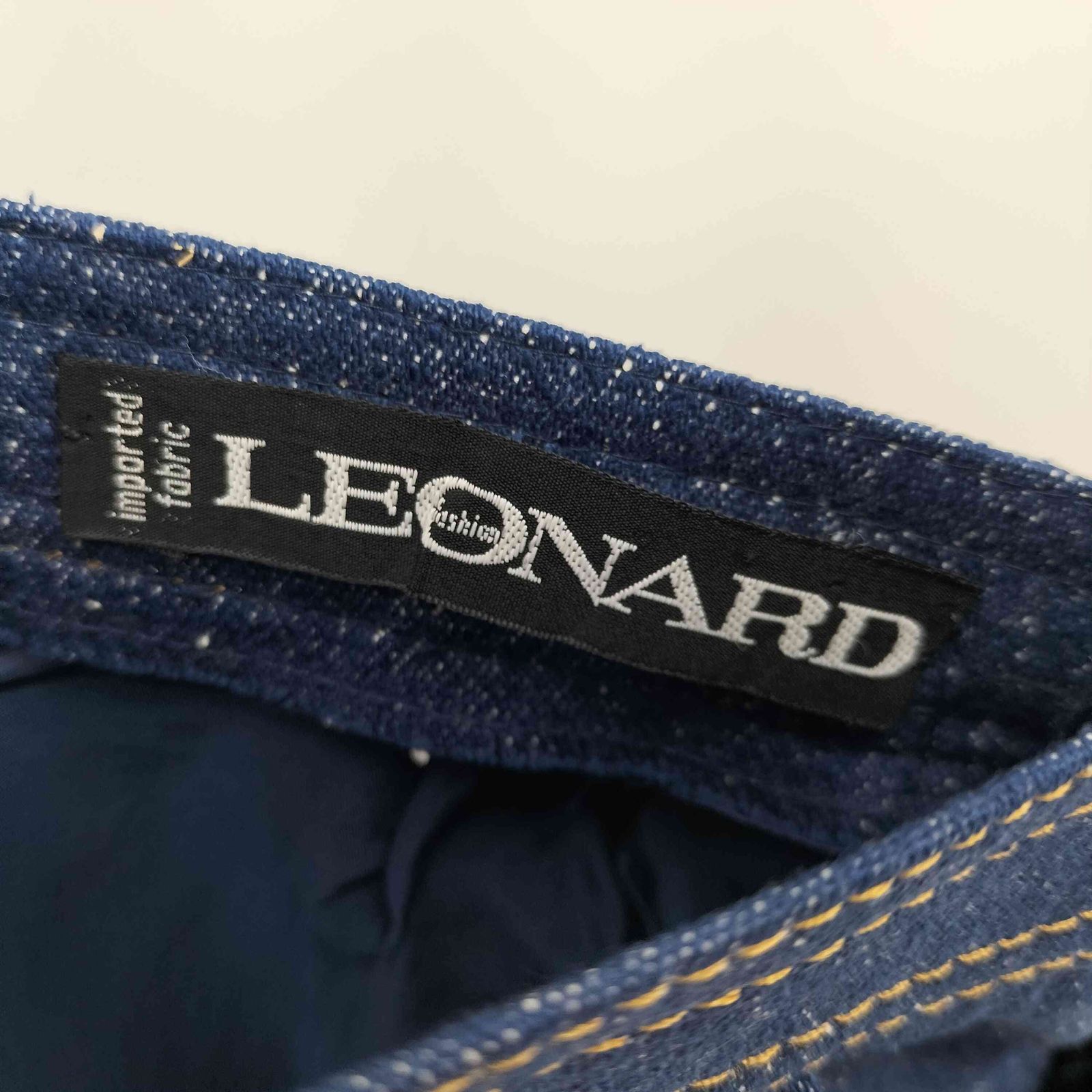 レオナール LEONARD シルク 100 ハイビスカス刺繍 デニムタイト