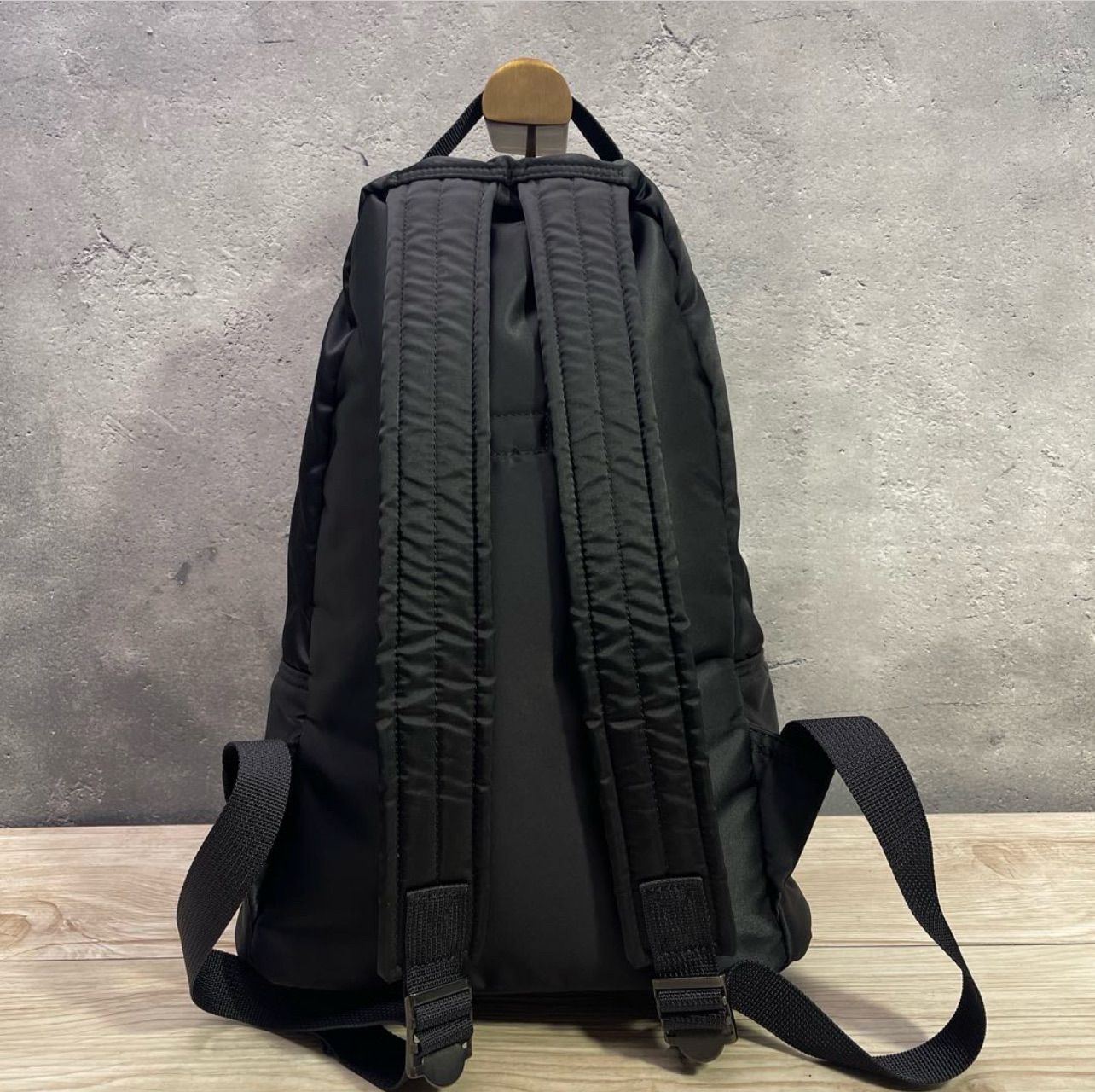 ✨PORTER タンカー リュック デイパック ブラック 美品✨00112 - メルカリ