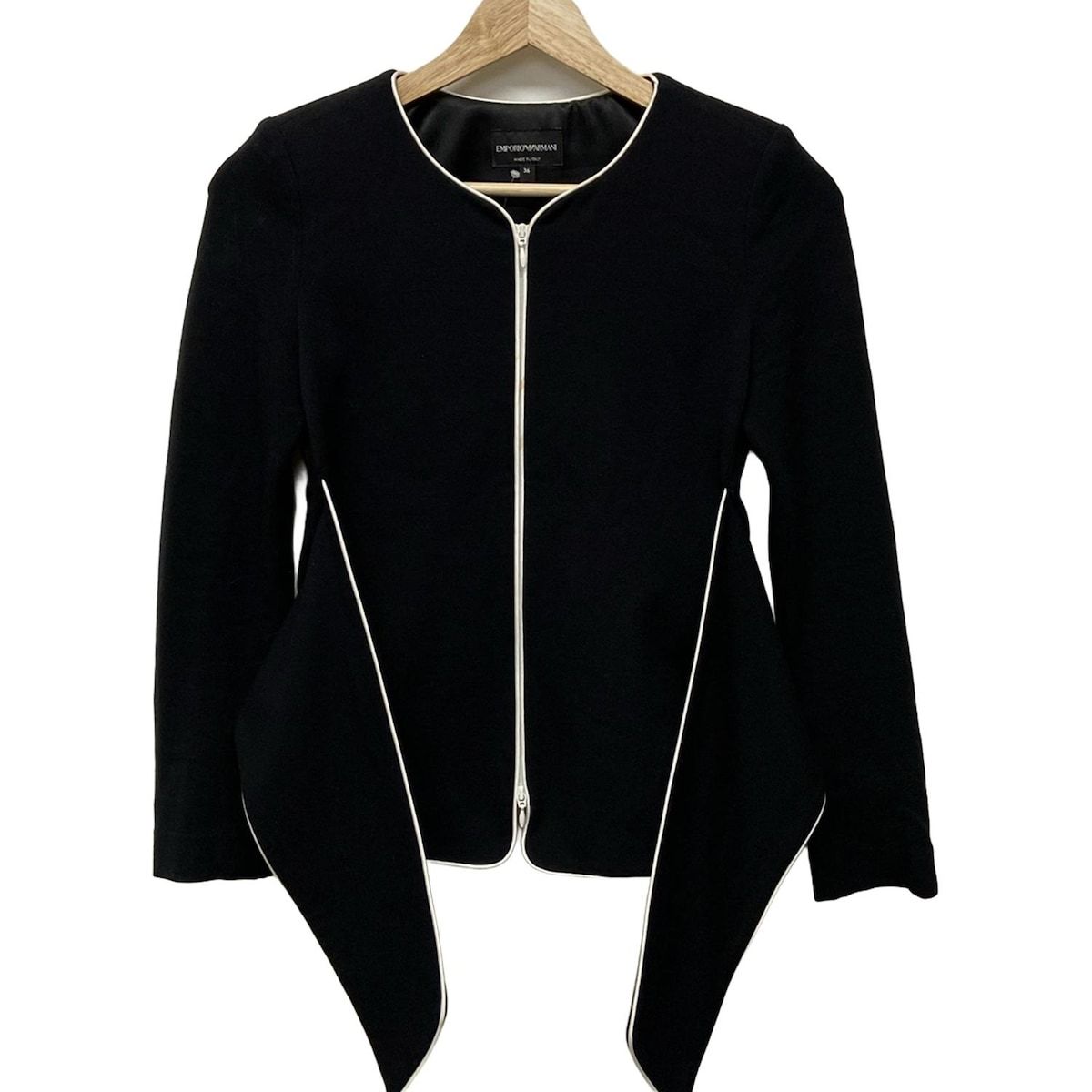 [美品] EMPORIOARMANI ジャケット　レディース　S EMPORIOARMANI(エンポリオアルマーニ) ジャケット サイズ36 S
