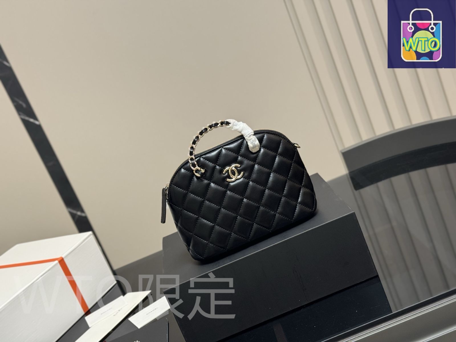 シャネル　超希少　カタログ　2015-2016 クルーズ　ウッドケース付き Used 展示品】シャネル CHANEL ノベルティ 木箱 ウッドバッグ