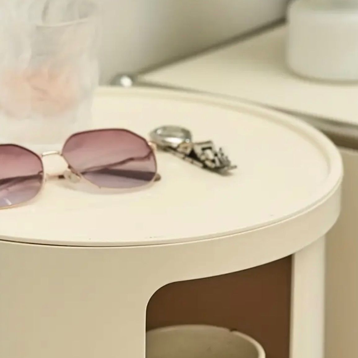 100％品質保証！ ナイトテーブル キャビネット 棚 サイドテーブル ベッドサイド ホワイト 多層収納ユニット 引き出し式 ホーム オーガナイザー 寝室 リビングルーム キッチン モダン 家具 デザイン 収納引き出し ユニット プラスチック ホワイト おしゃれ かわいい 個性的