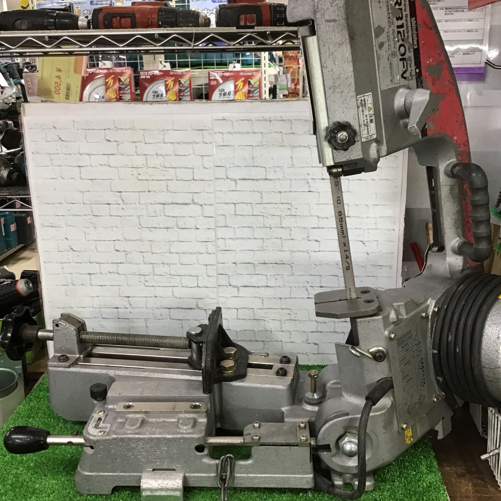 ☆新ダイワ(Shindaiwa) バンドソー RB120FV【町田店】 - メルカリ