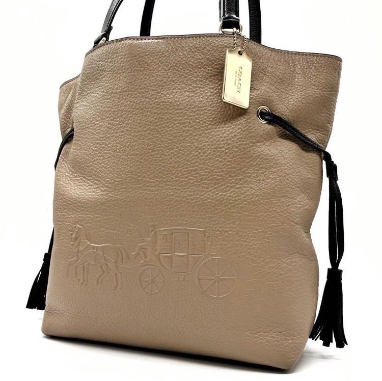 『早い者勝ち‼️』COACH ベージュ レザー バッグほぼ未使用 新品 未使用 COACH コーチ レザークロスボディ ショルダーバッグ