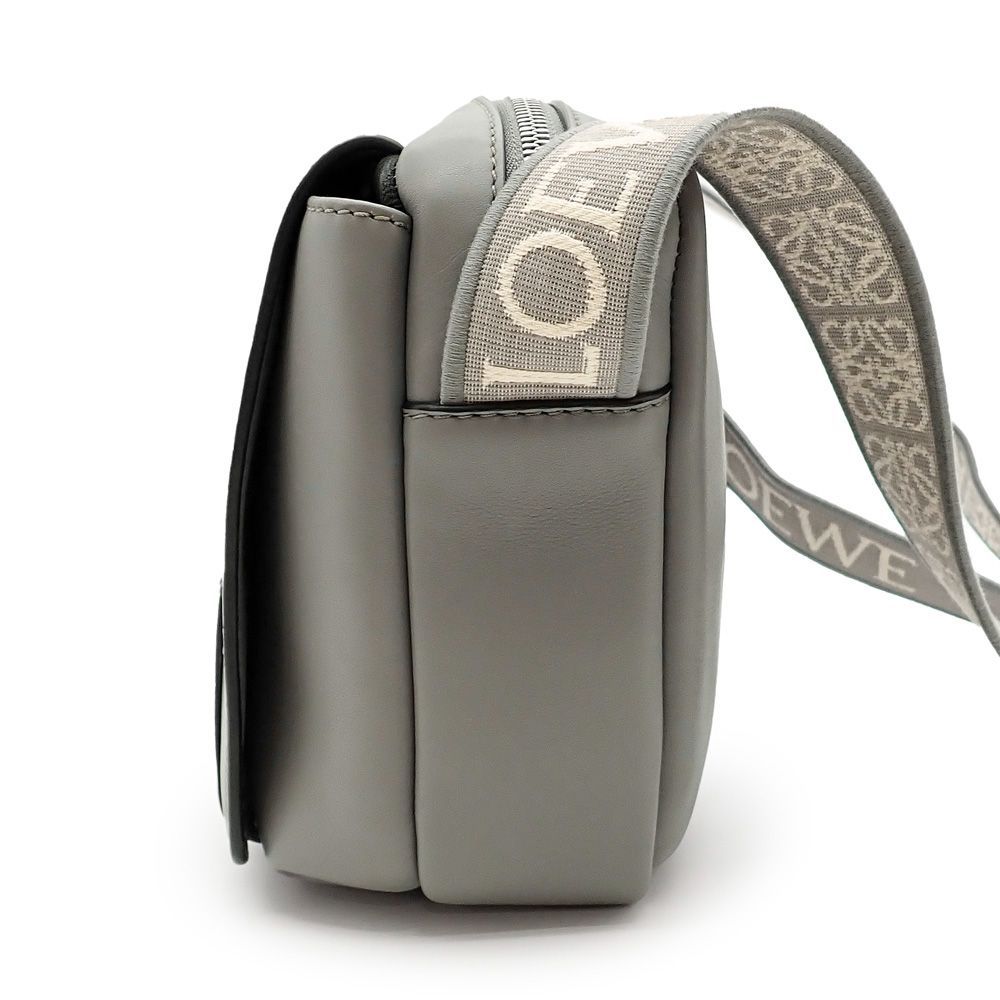 ロエベ ミリタリー メッセンジャーバッグ XS メンズ ショルダー