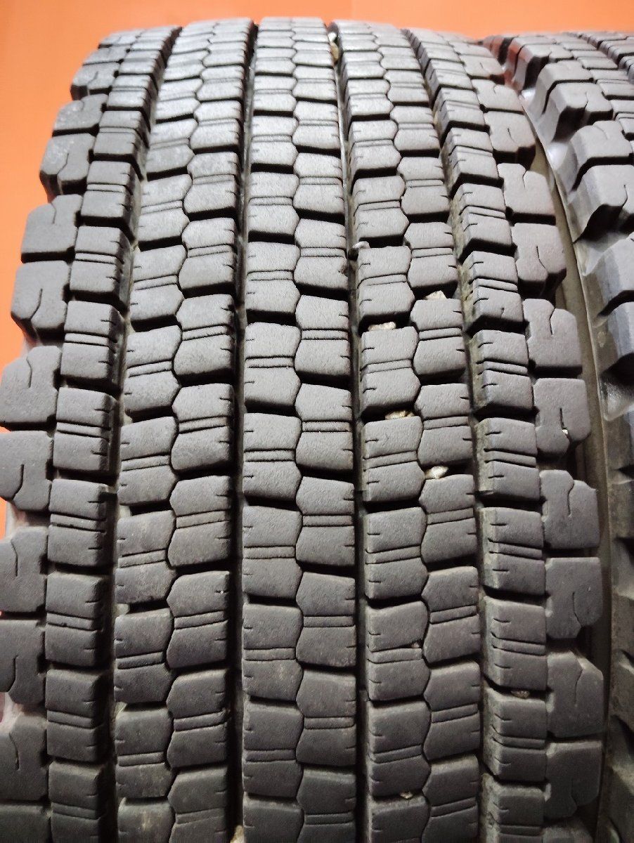 札幌発 引取OK BS W900 265 70R19.5 140 138J 19.5インチ トラックタイヤ スタッドレス 2本 バリ溝 大型トラック 低床 KTS302