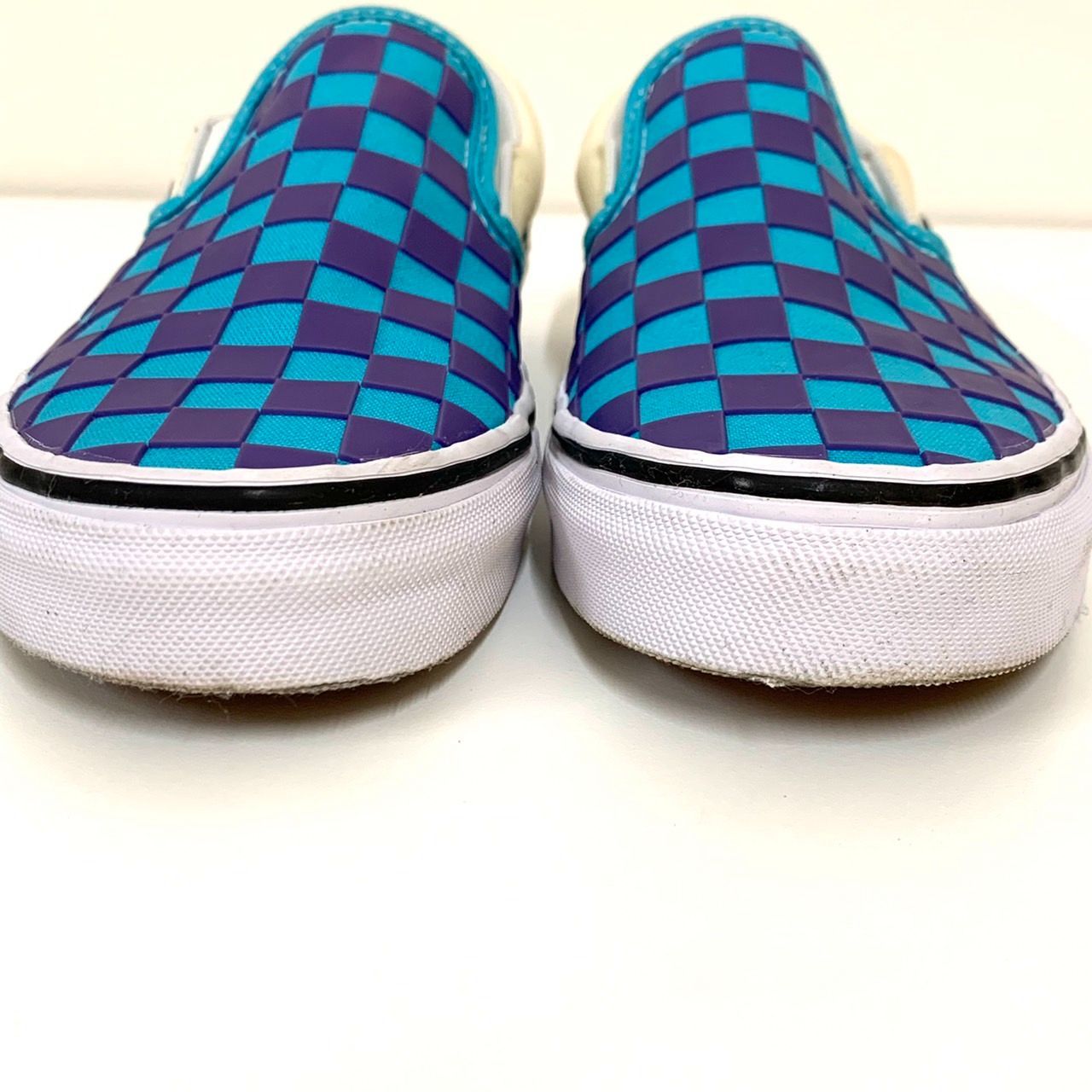 VANS】バンズ/フラッグチェックスリッポン/23.5cm - メルカリShops