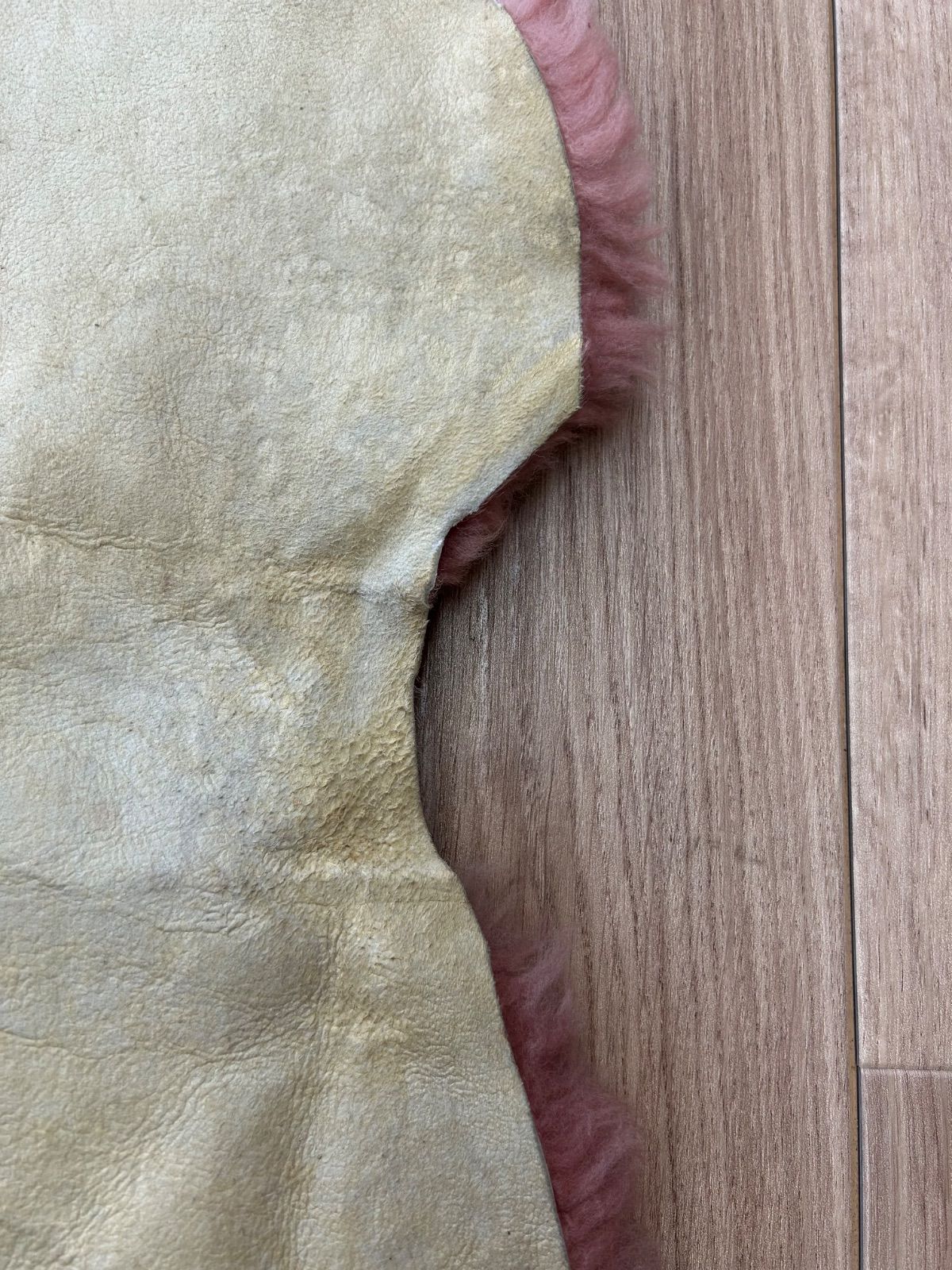 ニチロムートン 羊の毛皮