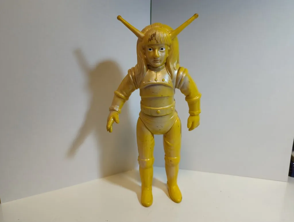 マーミッド ソフビ マグマ大使 ゴールド グリッター フィギュア