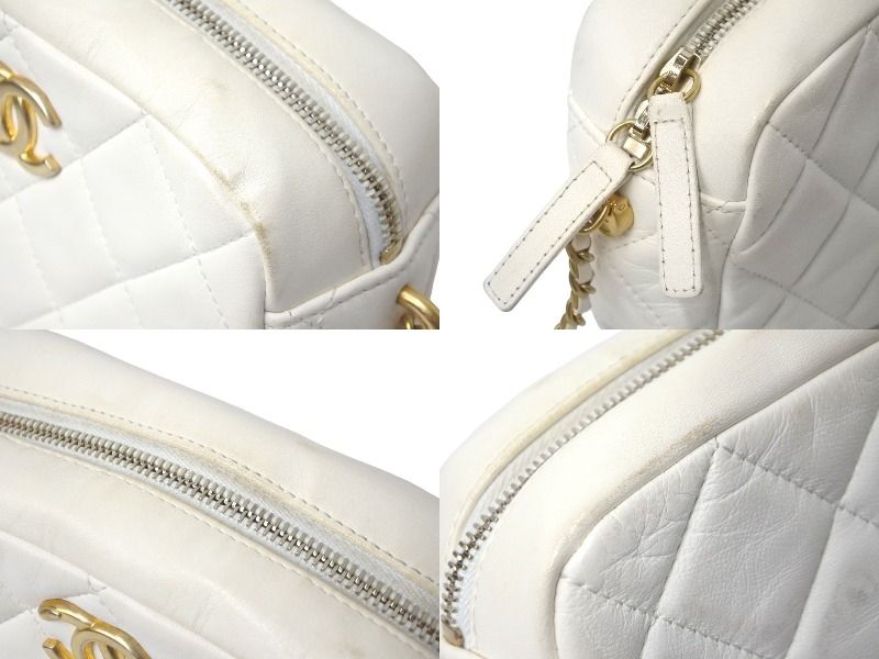 CHANEL（シャネル）のヴィンテージショルダーバッグ、ホワイトラムスキン CHANEL シャネル ショルダーバッグ ロゴパール付き チェーンショルダー