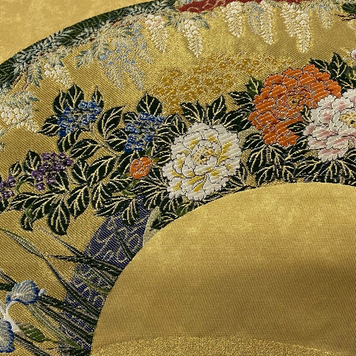 刺繍 袋帯 お太鼓柄 金糸 正絹 袋帯 美品 秀品 扇面 草花 金糸 箔 金色 お太鼓柄 正絹 【中古