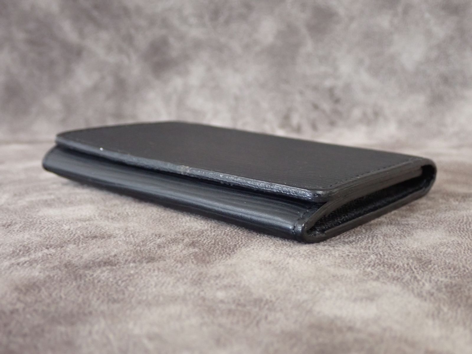 ⭐︎LOUIS VUITTON ⭐︎ルイヴィトン 名刺入れ　エピ ルイ・ヴィトン(LOUIS VUITTON) エピ(epi) 名刺入れ メンズカード