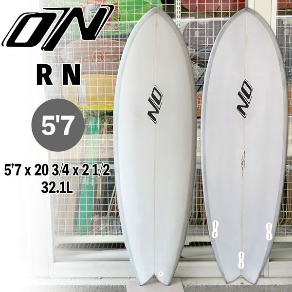 オオノシェイプ ONO SURFBOARDS RN PU 5’7 x 20 3/4 x 2 1/2 32.1L FCS2  GRAY TINT 3FIN BOX仕様