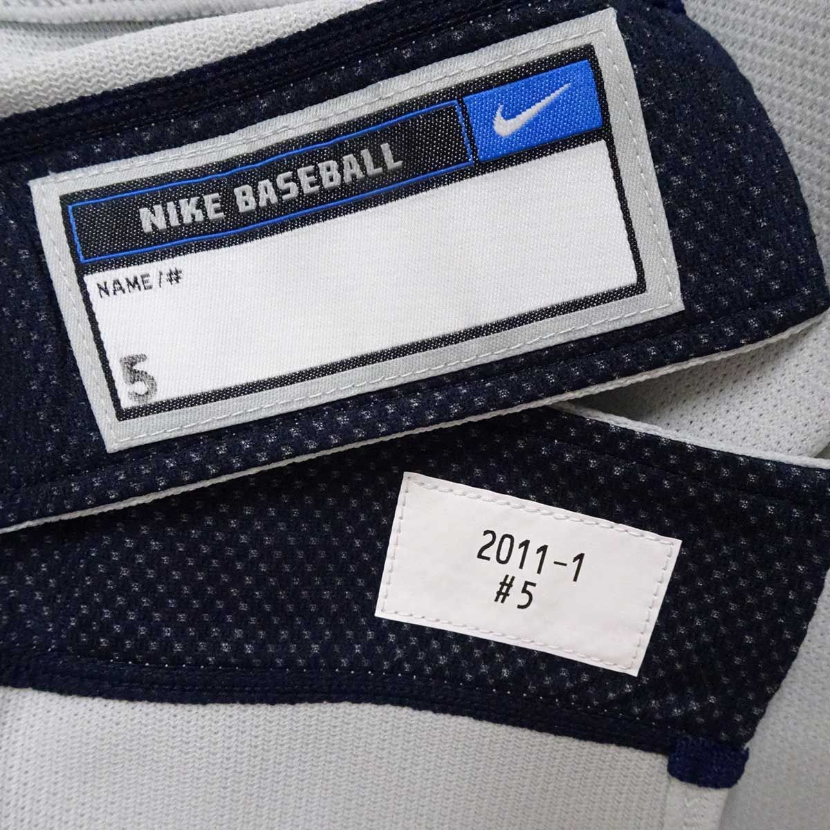 NIKE - ナイキ 埼玉西武ライオンズ #5 石井義人選手 支給品 実使用 2011 ユニフォーム メンズ NIKE プロ野球 NPB 直筆サイン入り 中古】ナイキ 埼玉西武ライオンズ #5 石井義人選手 支給品 実
