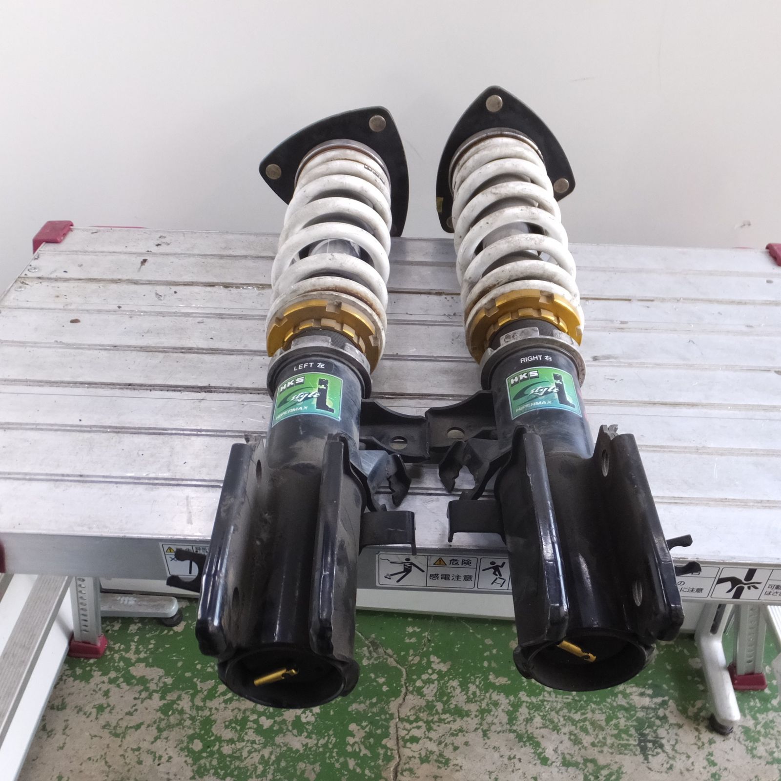 ◆エルグランド E51 HKS サスペンション ハイパーマックス S スタイルL 車高調 型式 不明 現状品◆