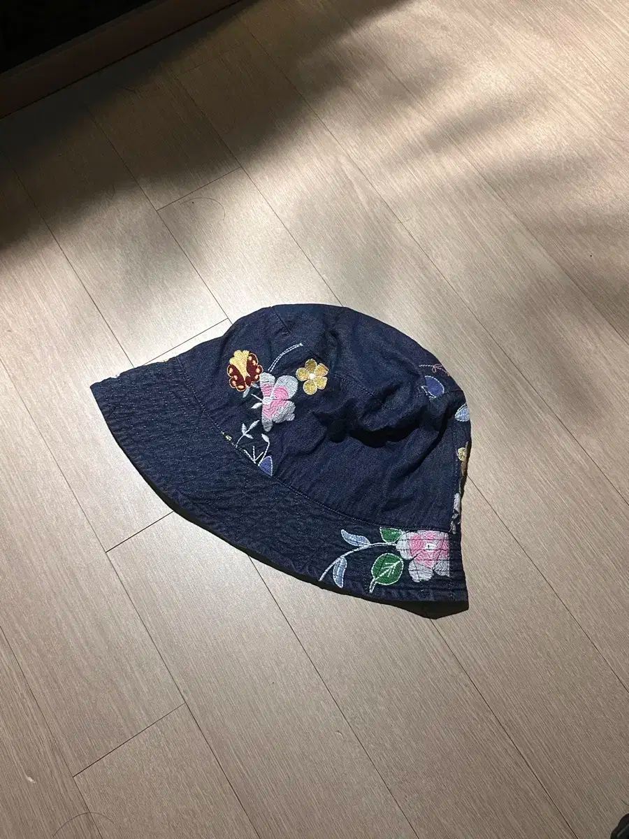 エンジニアリングの進歩 フローラル バケットハット L