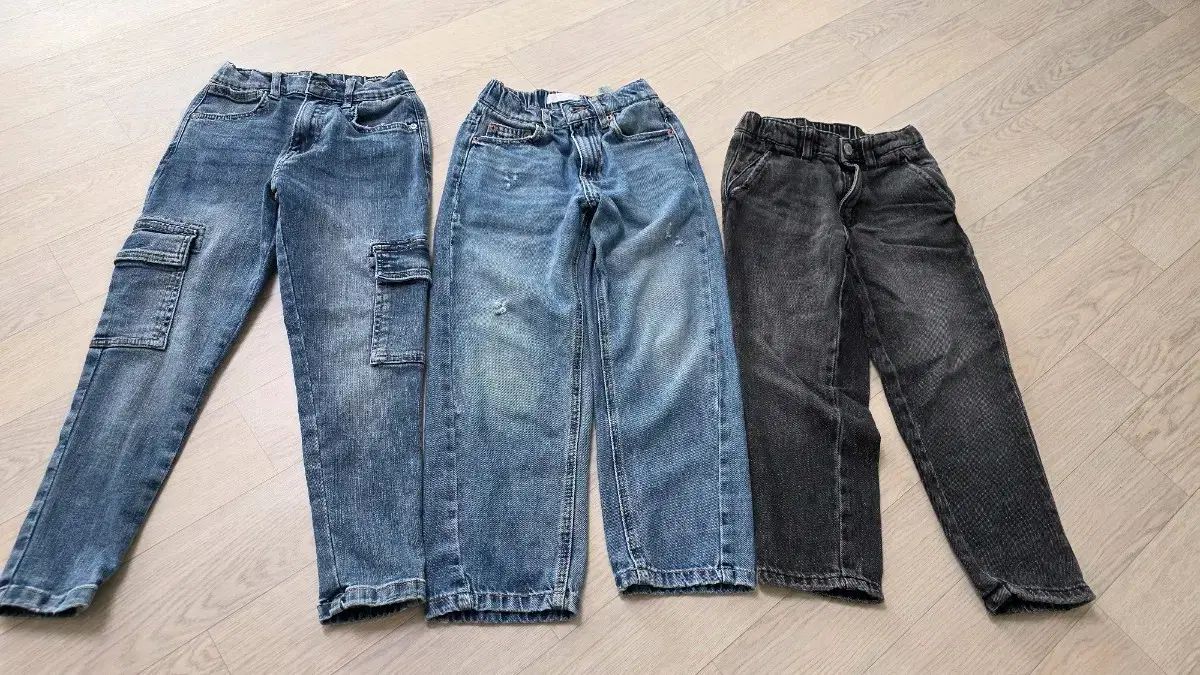 ザラキッズジーンズ 122 サイズ ZARA - キッズ サイズ7 122㎝ 122サイズ〜134サイズ
