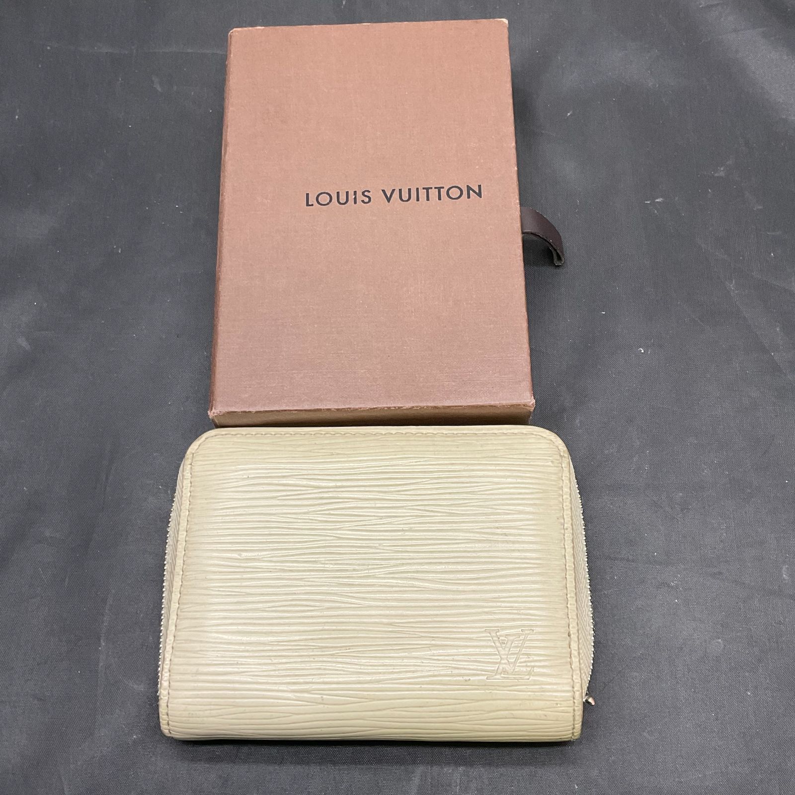 ルイヴィトン エピ ジッピーコインパースコインケース B25071677