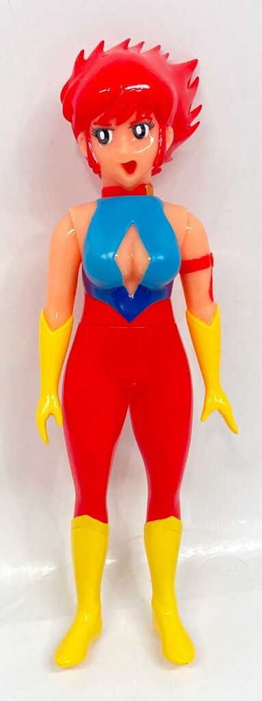 ENKA VINYL ダイナミックな全て キューティー ハニー 肌色成型 赤 黄 水色