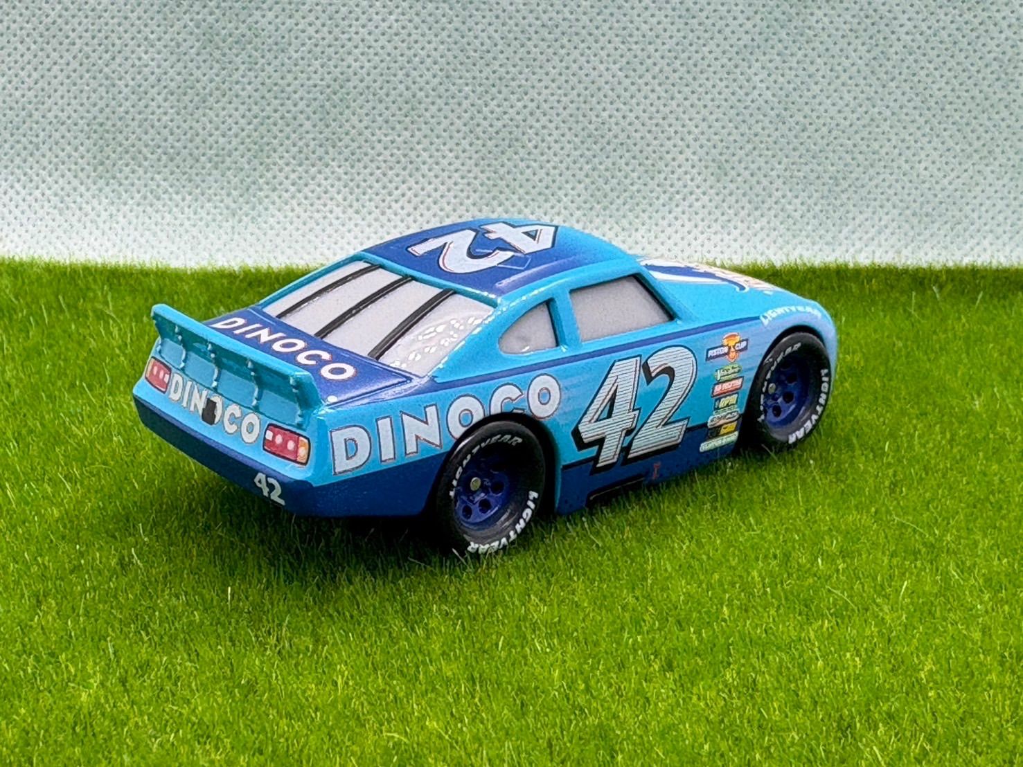 カーズ、ミニカー、キャル・ウェザース （大きいミニカー） C-44 キャル・ウェザーズ (スタンダードタイプ) かってに