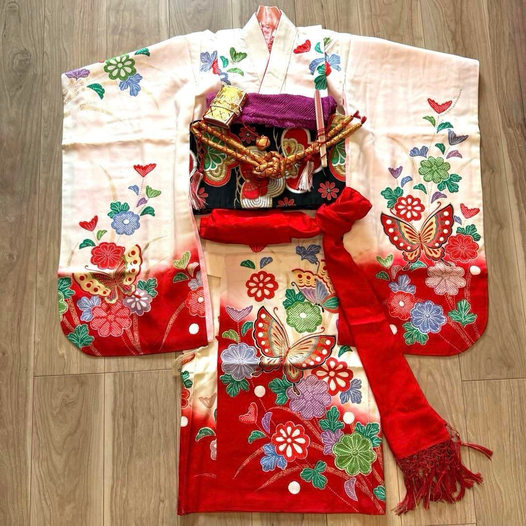 美品　七五三　7歳　フルセット　女の子　子供　絹　着物　長襦袢　帯　赤　緑　蝶 美品 七五三 7歳 フルセット 女の子 子供 絹 着物 長襦袢 帯 赤