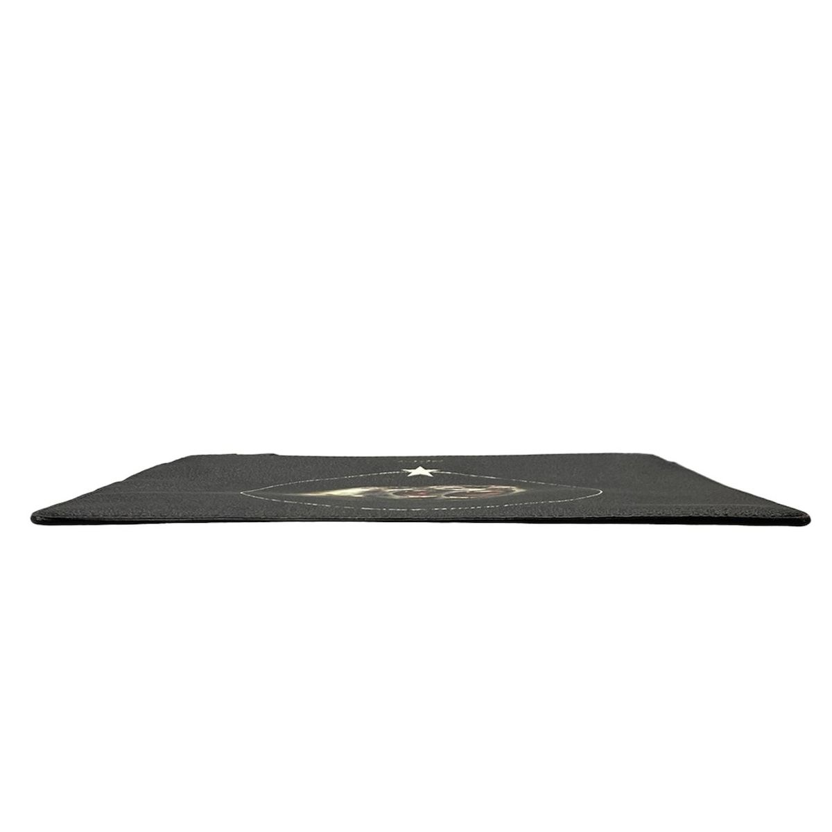 - 黒×白×マルチ