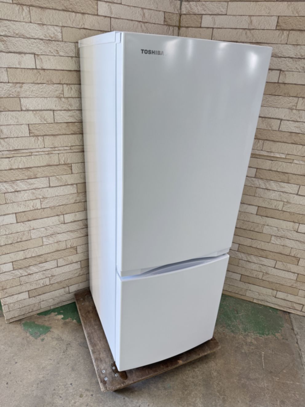 大阪送料無料☆3か月保障付き☆冷蔵庫☆東芝☆2ドア