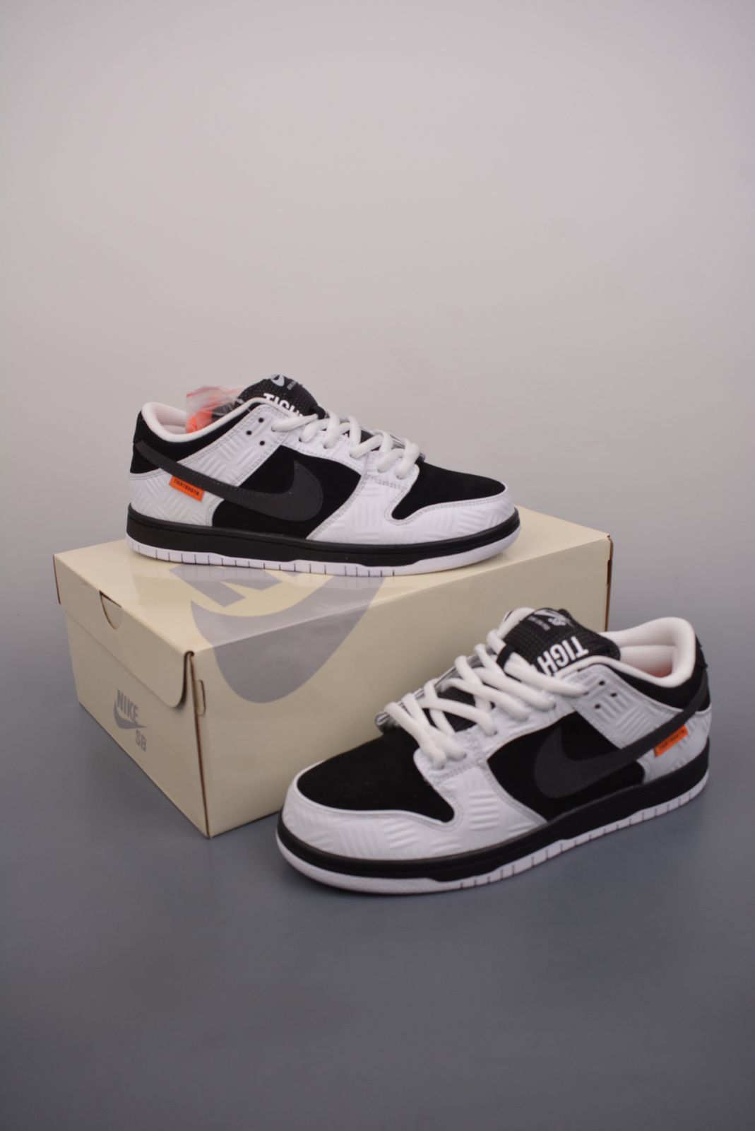 ナイキ SB ダンク ロー プロ  ブラック/ホワイト　25.5 4/23・4/24発売｜Nike SB Dunk Low Pro 2colors｜抽選/販売/定価