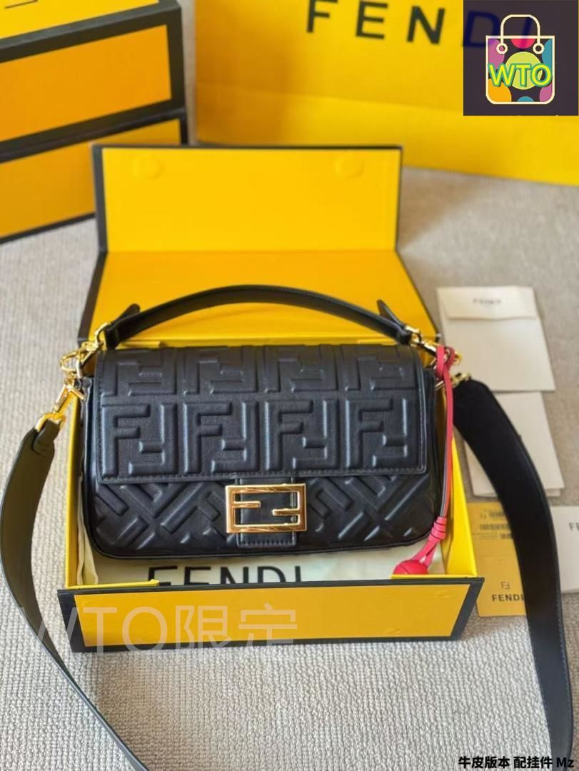 FENDI フェンディ ショルダーバッグ 黄 - 4503125E0012 FENDI - FENDI フェンディ ロゴ ショルダーバッグ の通販 by