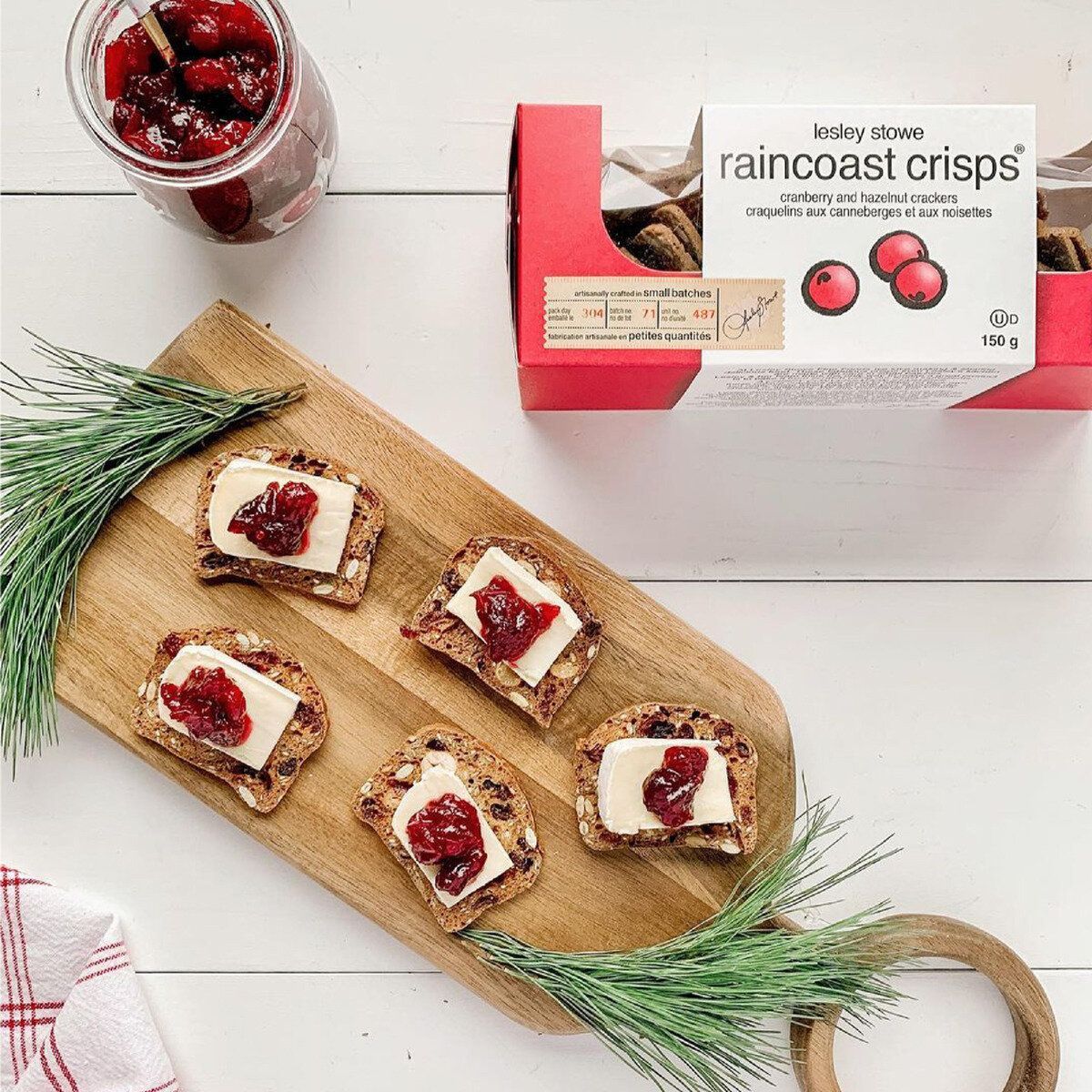 レインコーストクリスプ クラッカー 450g 3箱 レインコーストクリスプ 450g 3箱 手作りクラッカー - メルカリ